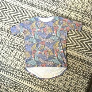 XS LULAROE IRMA TOP